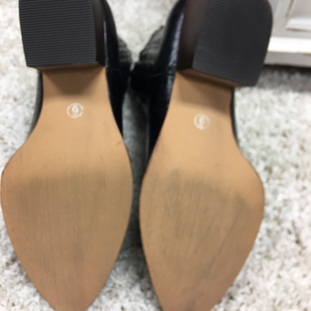 Booties - Picture 7 of 8